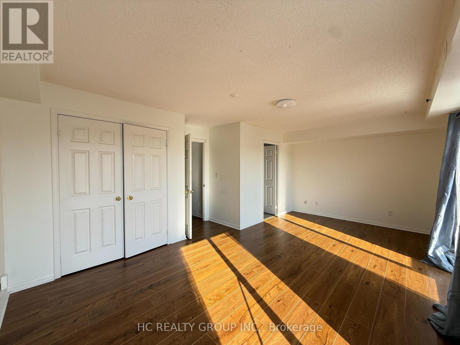 2038 - 3043 Finch Avenue W, Toronto, Ontario  M9M 0A4 - Photo 9 - W13531562
