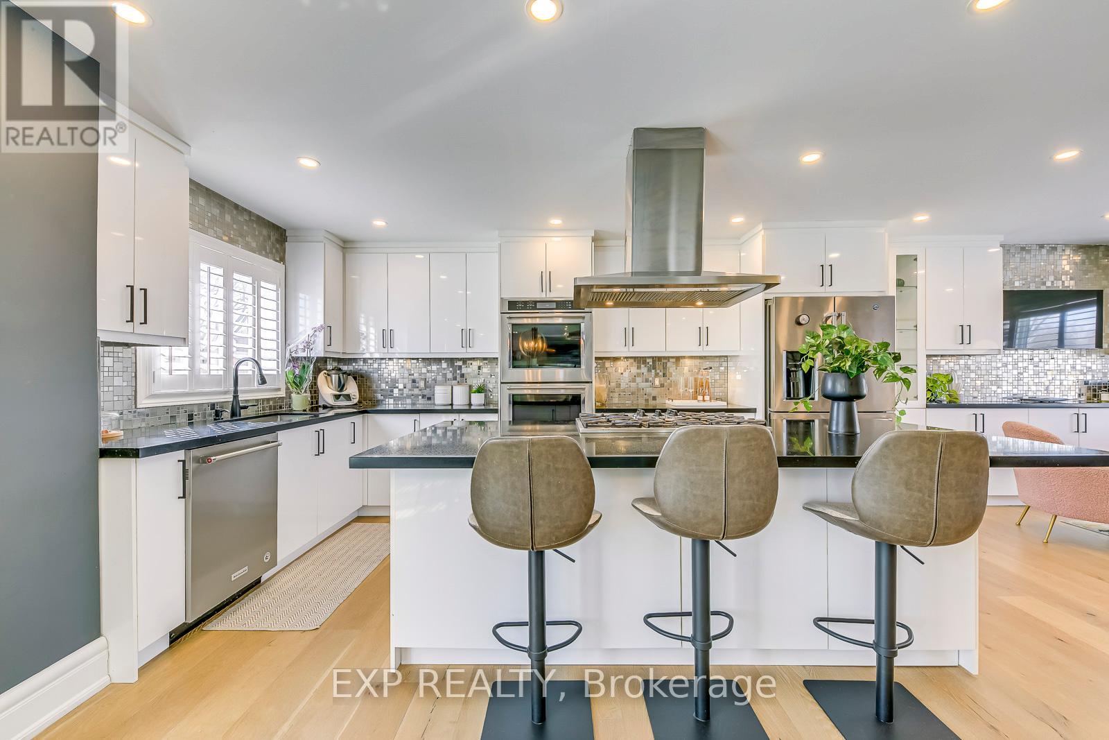 322 Mary Street, Oakville, Ontario  L6K 3P6 - Photo 11 - W13531564
