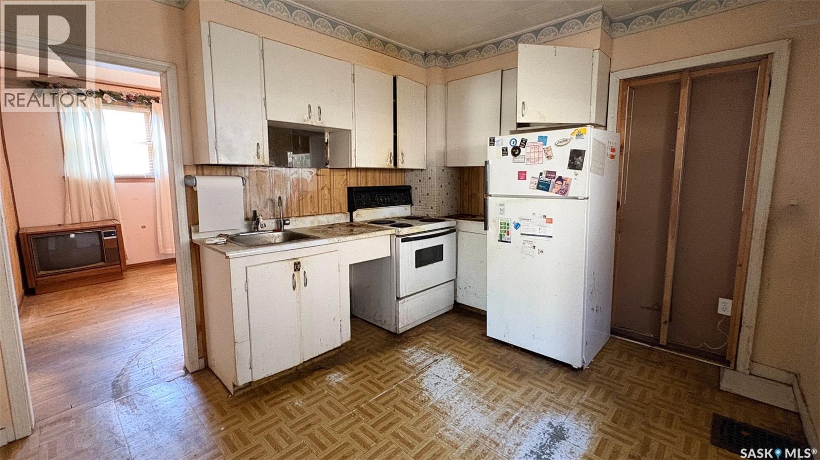 1310 Angus Street, Regina, Saskatchewan  S4T 1Y8 - Photo 8 - SK041684