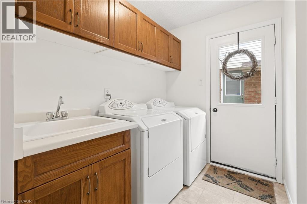 482 Foxhill Place, Waterloo, Ontario  N2T 1X7 - Photo 16 - 40841754