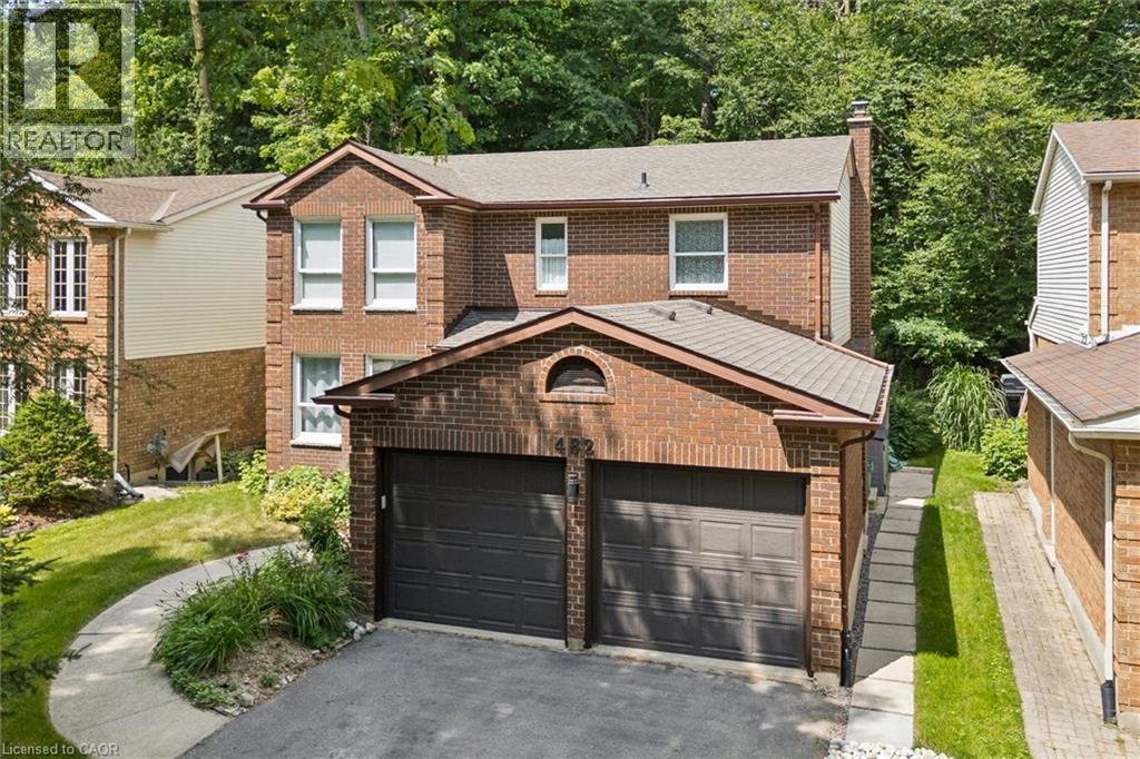 482 Foxhill Place, Waterloo, Ontario  N2T 1X7 - Photo 3 - 40841754