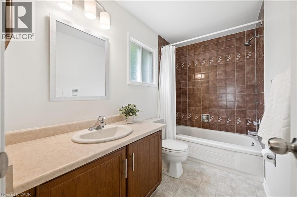 482 Foxhill Place, Waterloo, Ontario  N2T 1X7 - Photo 22 - 40841754