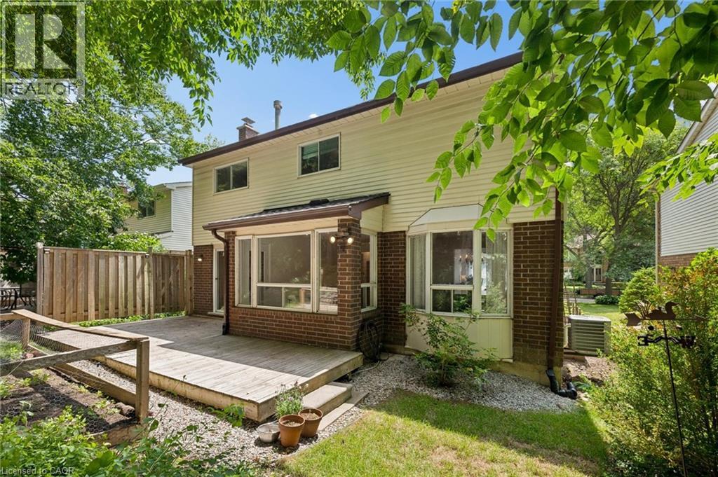 482 Foxhill Place, Waterloo, Ontario  N2T 1X7 - Photo 33 - 40841754