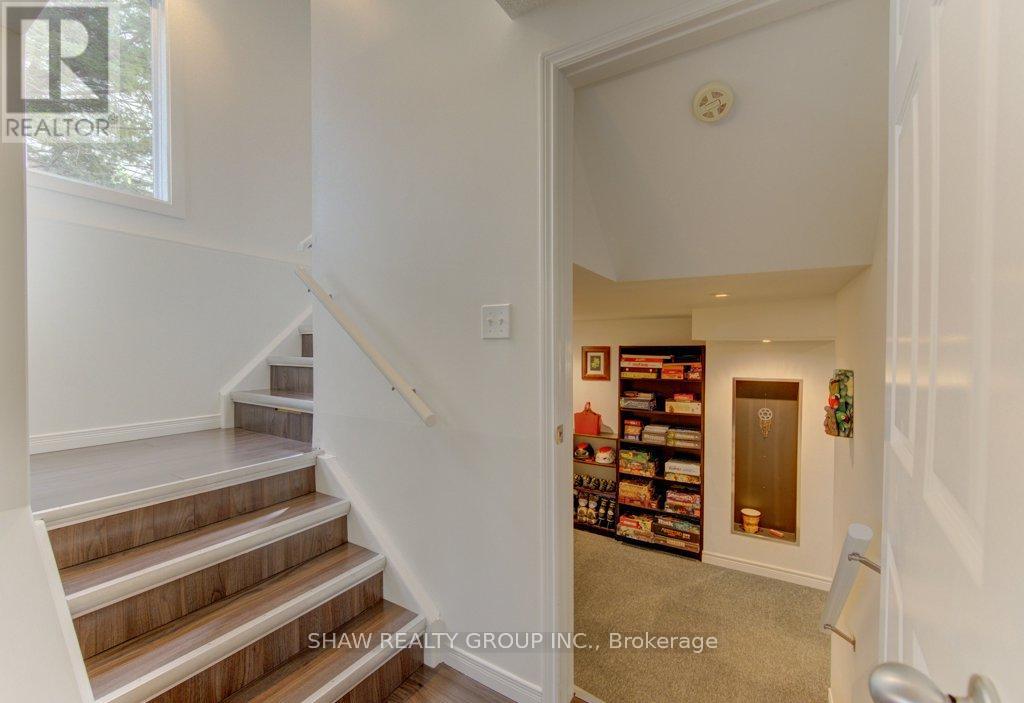 108 Clearwater Crescent, Waterloo, Ontario N2V 1L8 - Photo 32 - X13531268