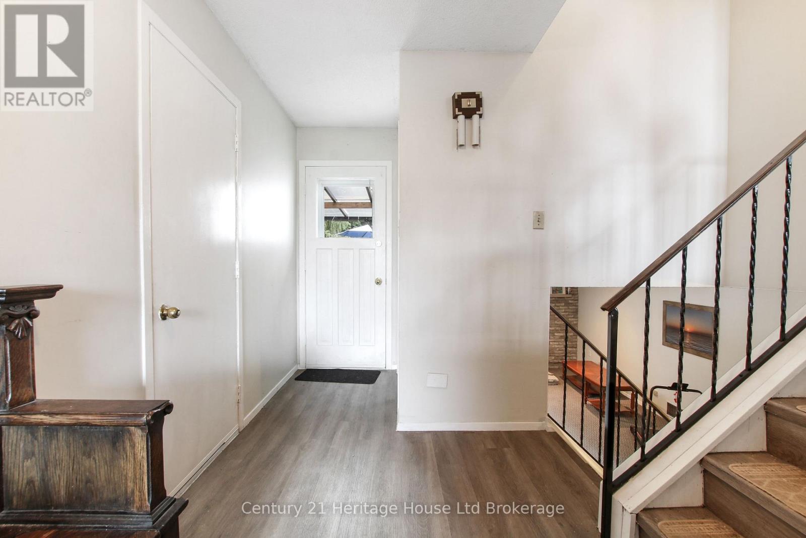 75 Chippewa Avenue, Woodstock, Ontario  N4T 1A1 - Photo 3 - X13519054