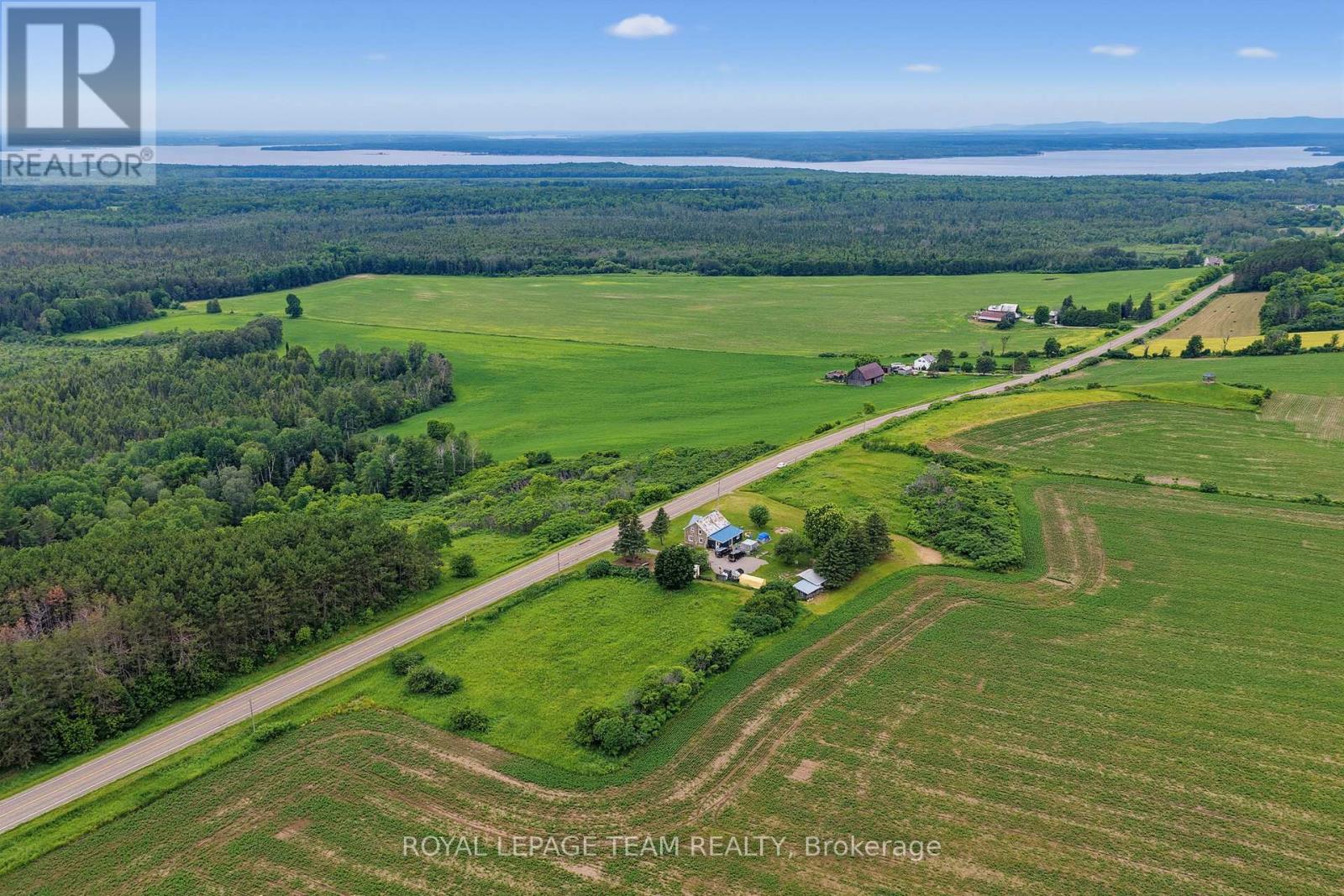 000 Lookout Road, Whitewater Region, Ontario  K0J 2L0 - Photo 3 - X13107138