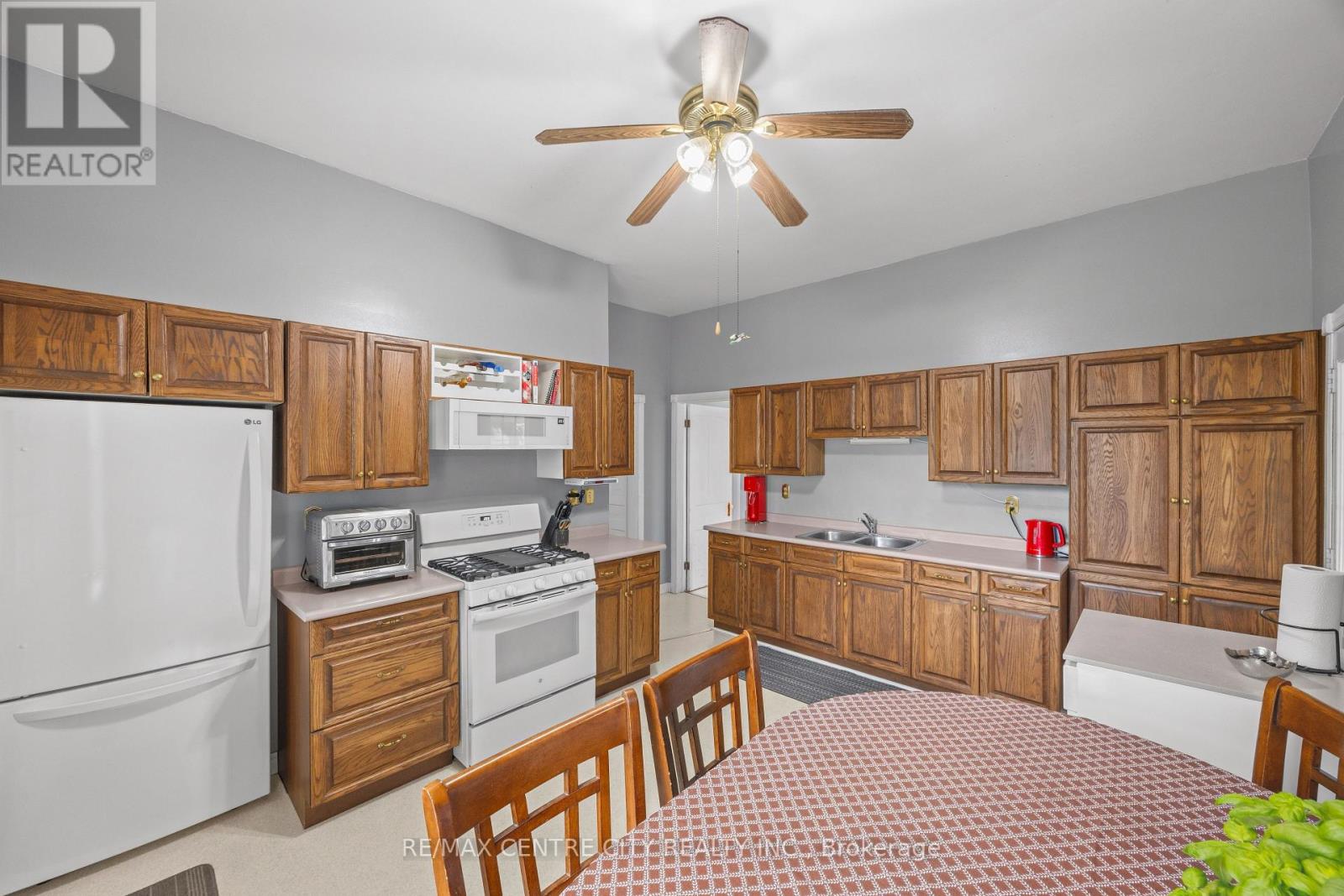 25 Erie Street, St. Thomas, Ontario  N5R 2M4 - Photo 15 - X13531666