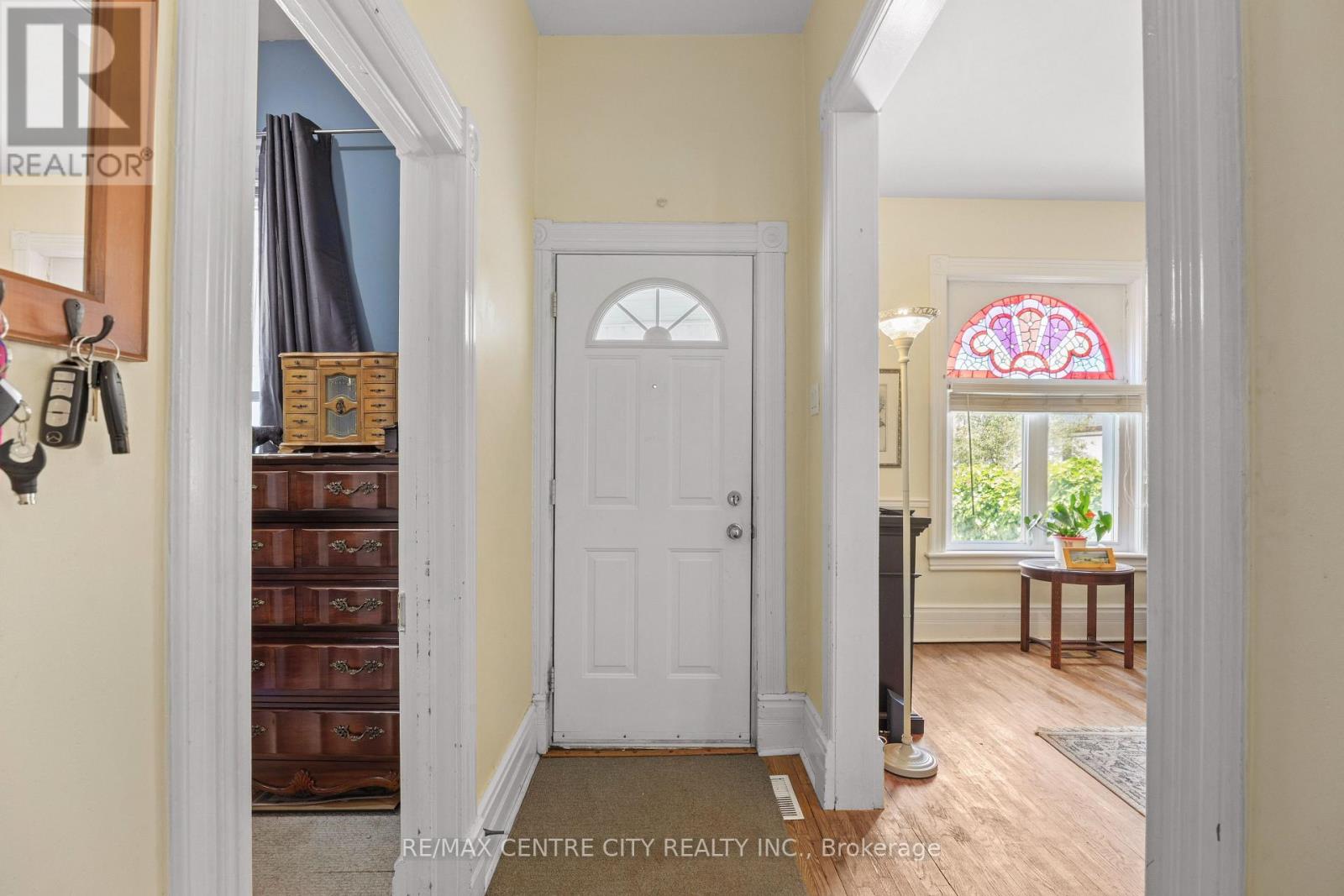 25 Erie Street, St. Thomas, Ontario  N5R 2M4 - Photo 6 - X13531666