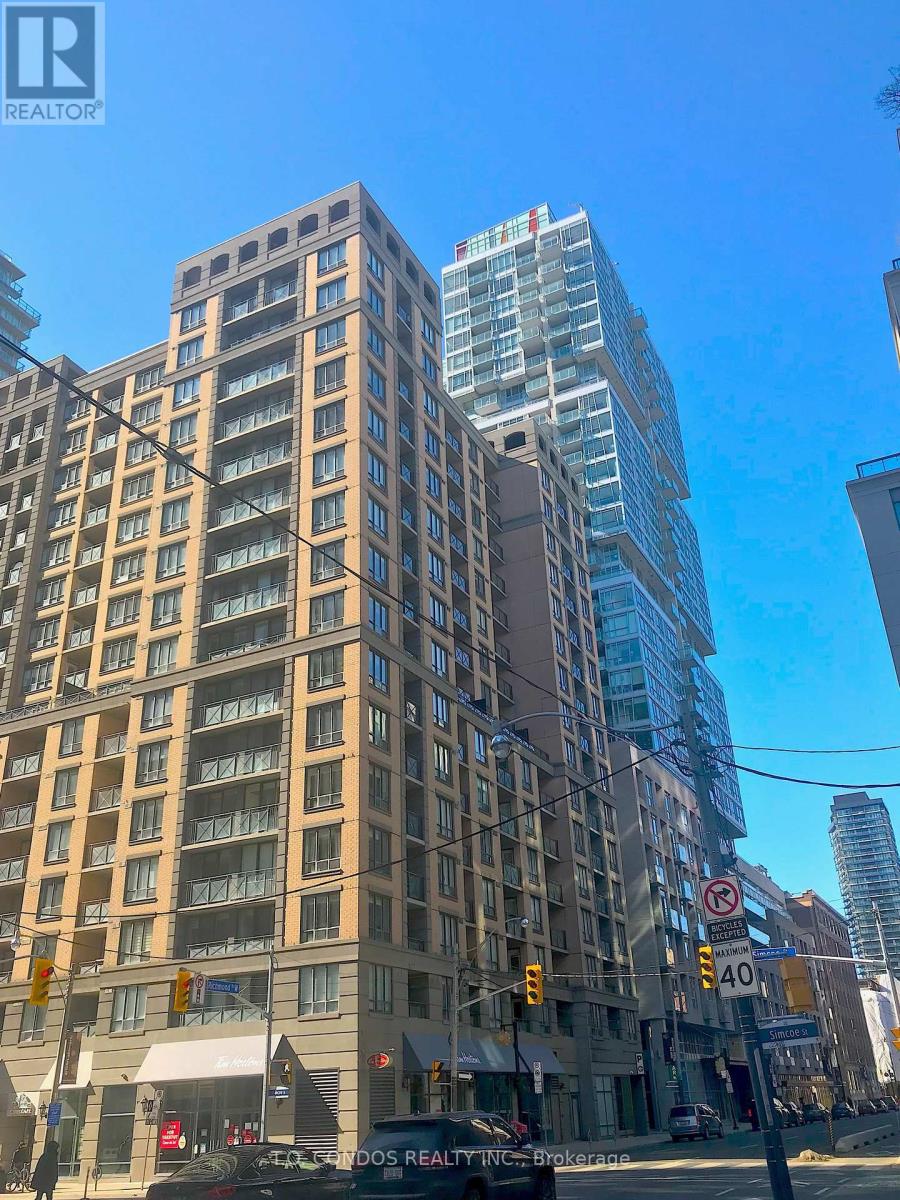 610 - 140 SIMCOE STREET, Toronto, Ontario