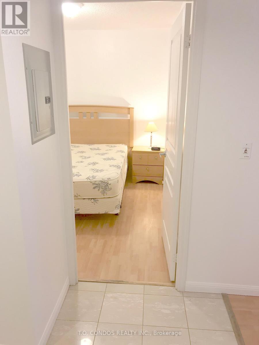 610 - 140 Simcoe Street, Toronto, Ontario  M5H 4E9 - Photo 5 - C13527080