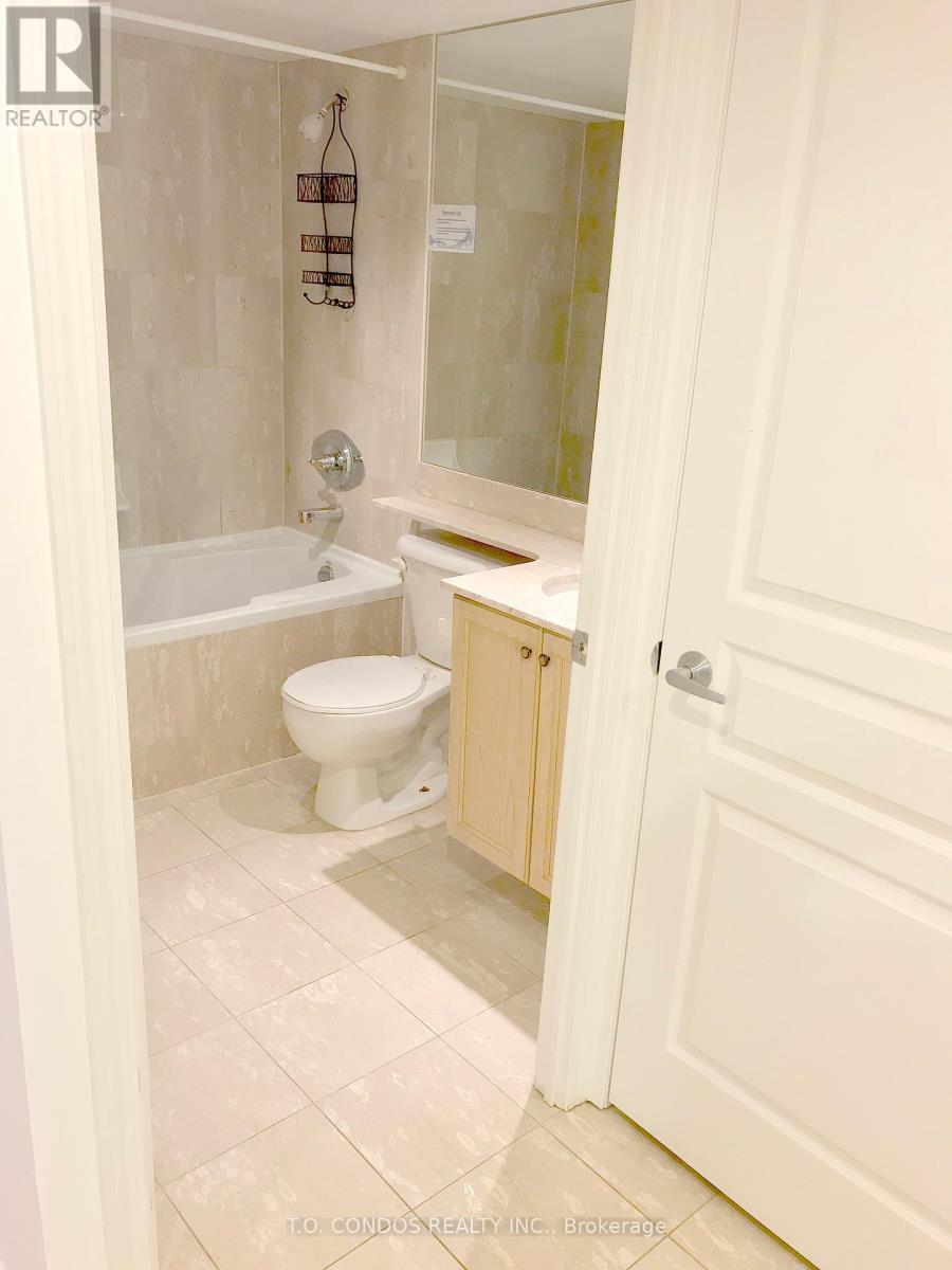 610 - 140 Simcoe Street, Toronto, Ontario  M5H 4E9 - Photo 4 - C13527080