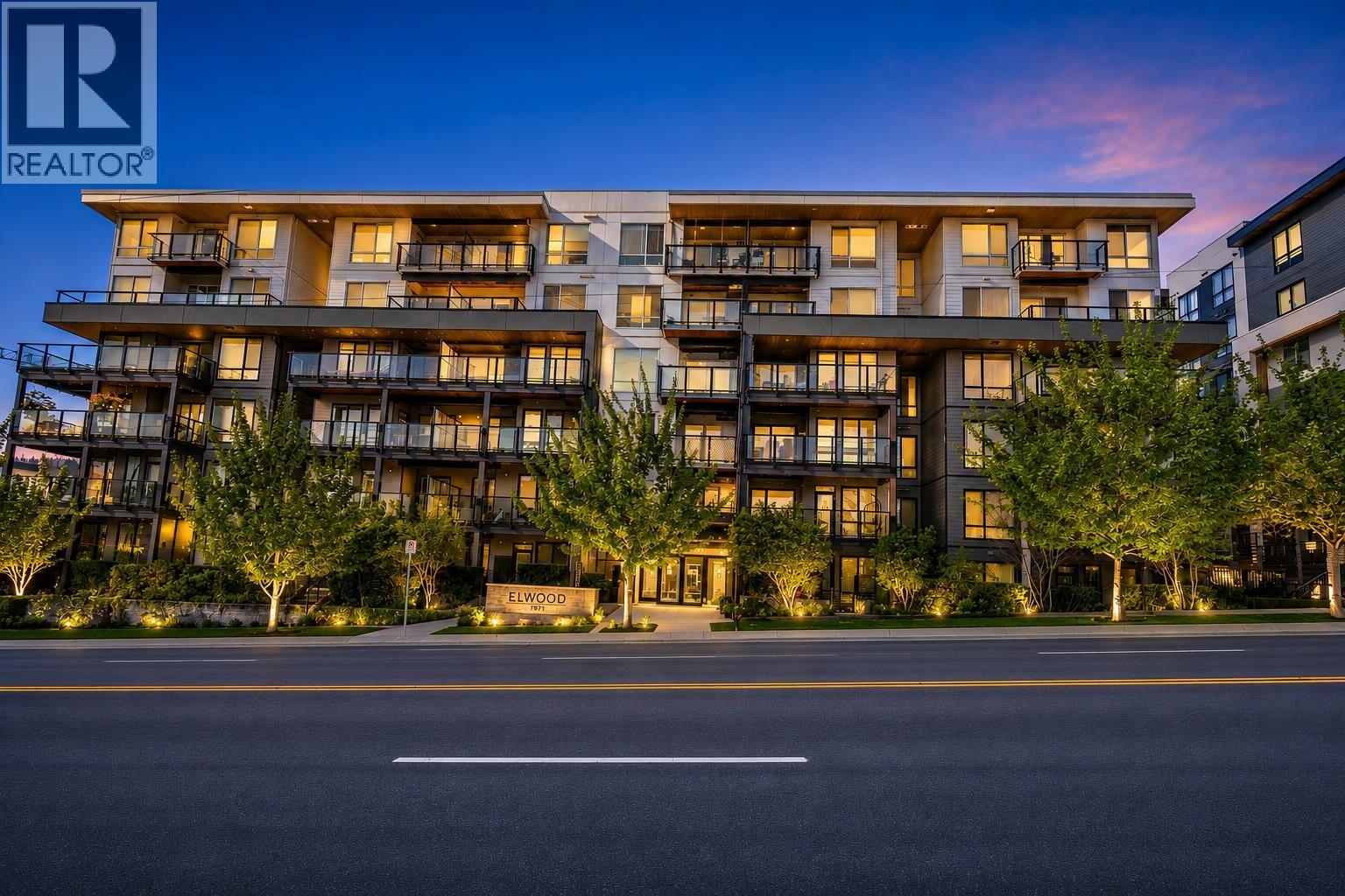 212 707 COMO LAKE AVENUE, Coquitlam, British Columbia