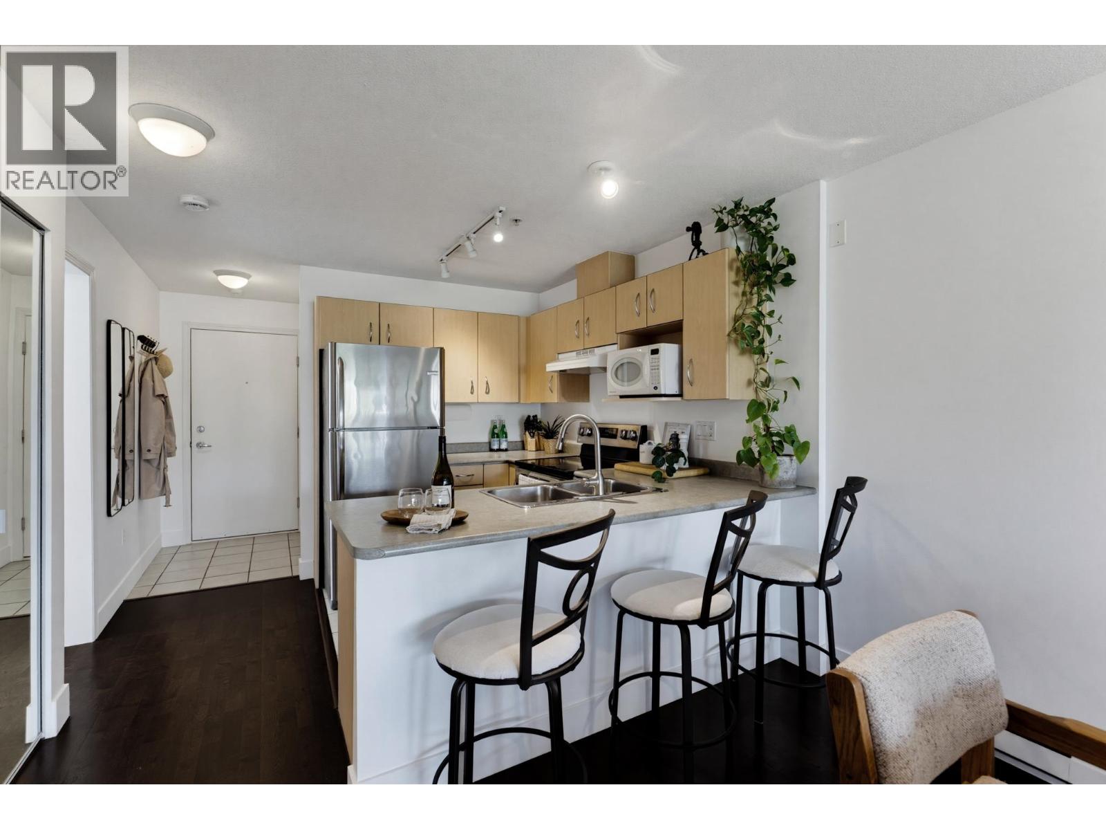 323 332 Lonsdale Avenue, North Vancouver, British Columbia V7M 3M5 - Photo 13 - R3143389