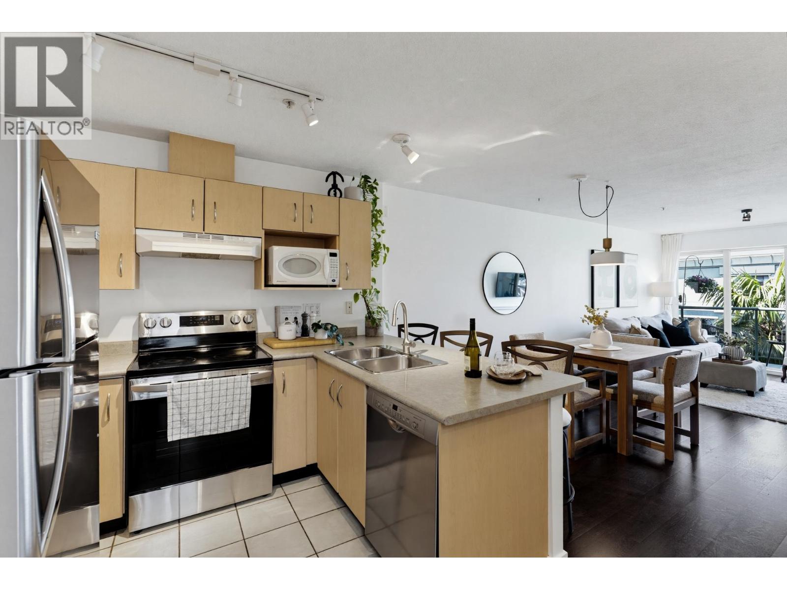 323 332 Lonsdale Avenue, North Vancouver, British Columbia V7M 3M5 - Photo 14 - R3143389