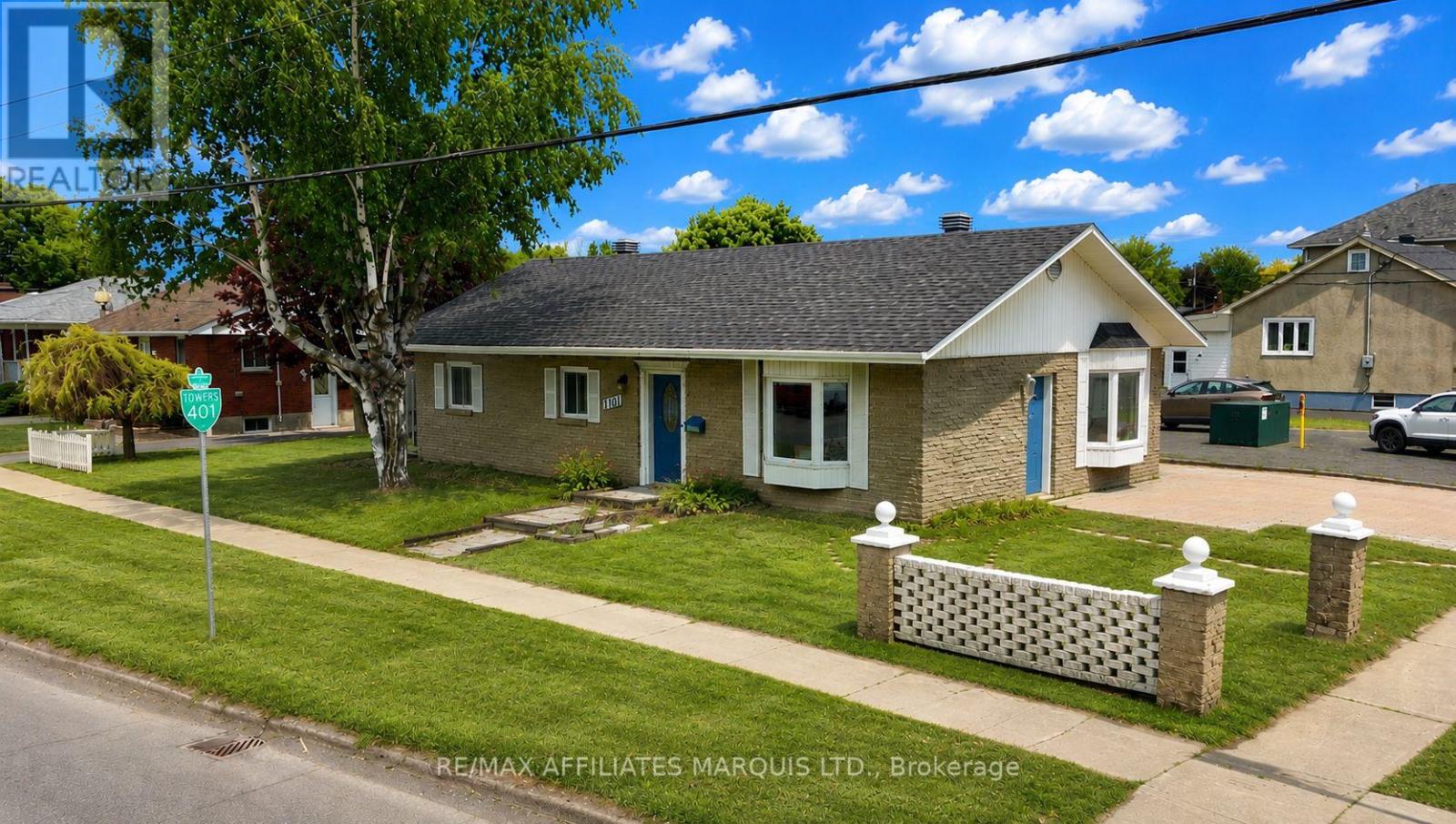 1101 MCCONNELL AVENUE, Cornwall