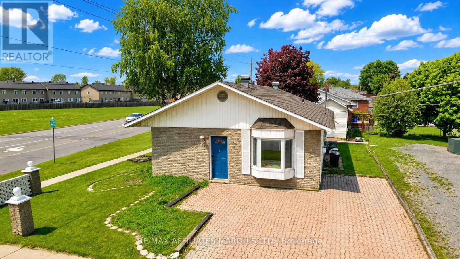 1101 Mcconnell Avenue, Cornwall, Ontario  K6H 4N2 - Photo 2 - X13412156