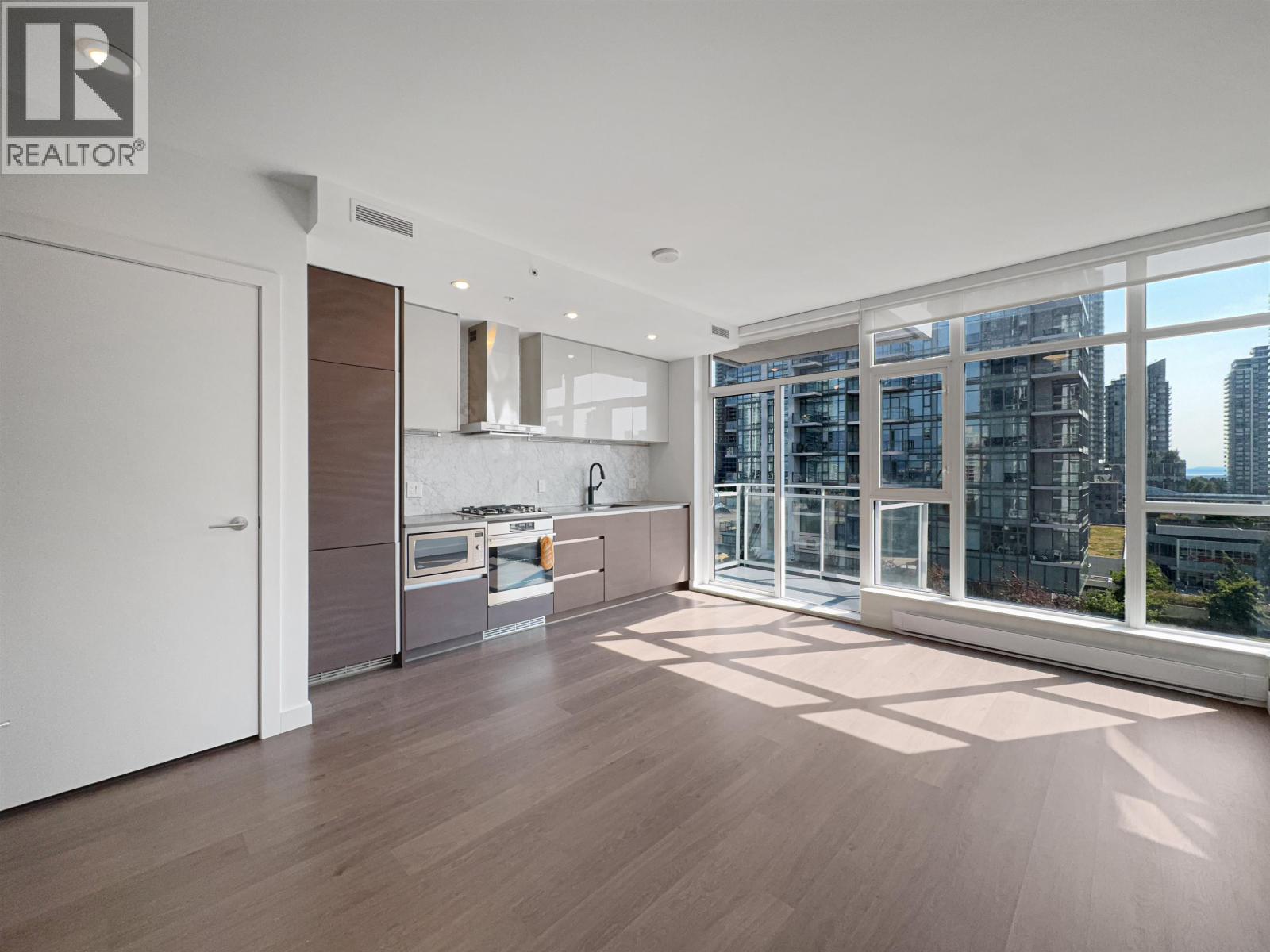 9xx 4670 ASSEMBLY WAY, Burnaby