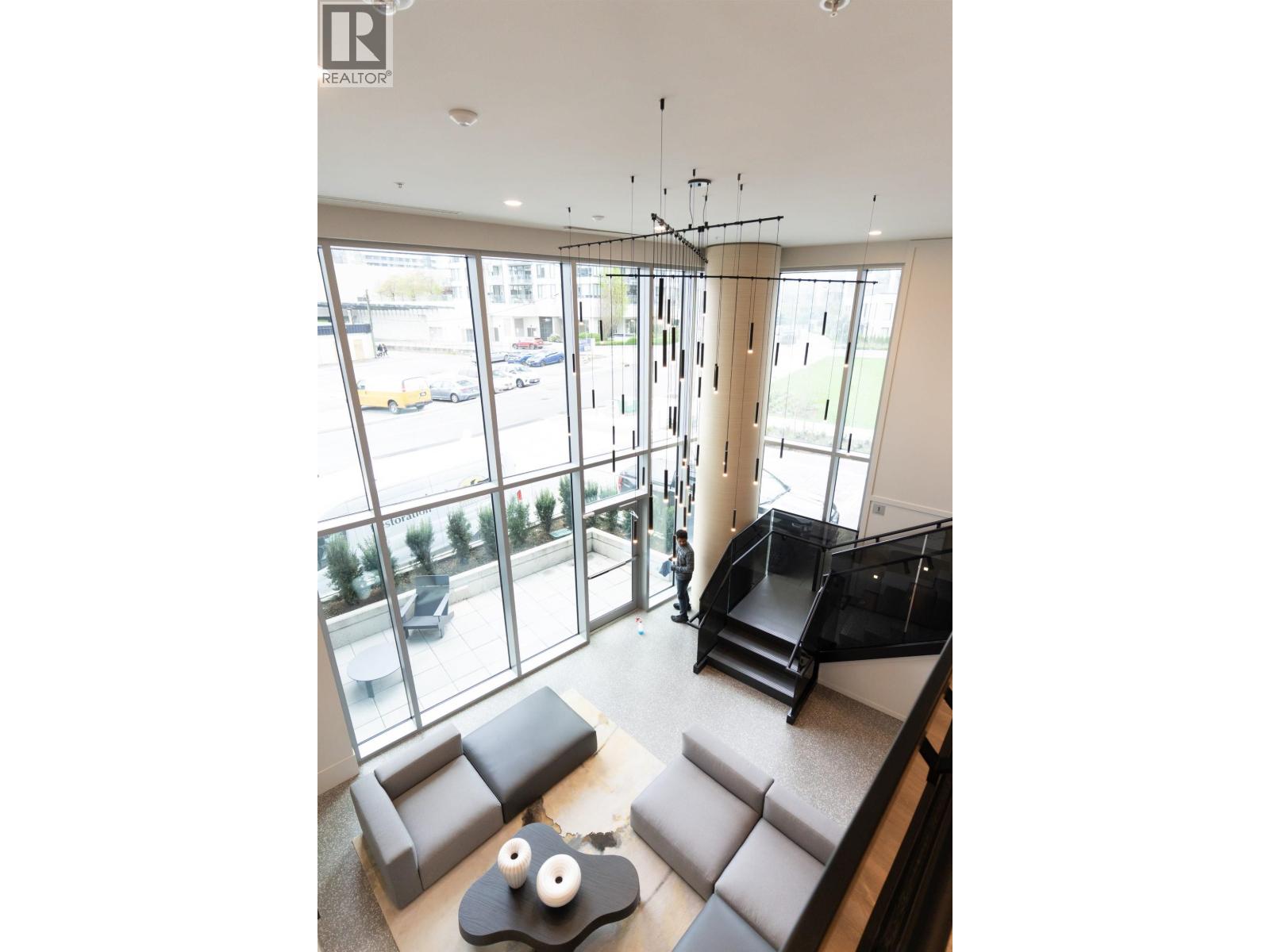 2803 567 EMERSON STREET - Photo 3