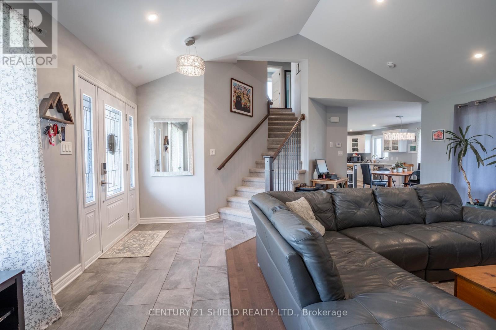 85 Jim Brownell Boulevard, South Stormont, Ontario K0C 1P0 - Photo 3 - X13531778