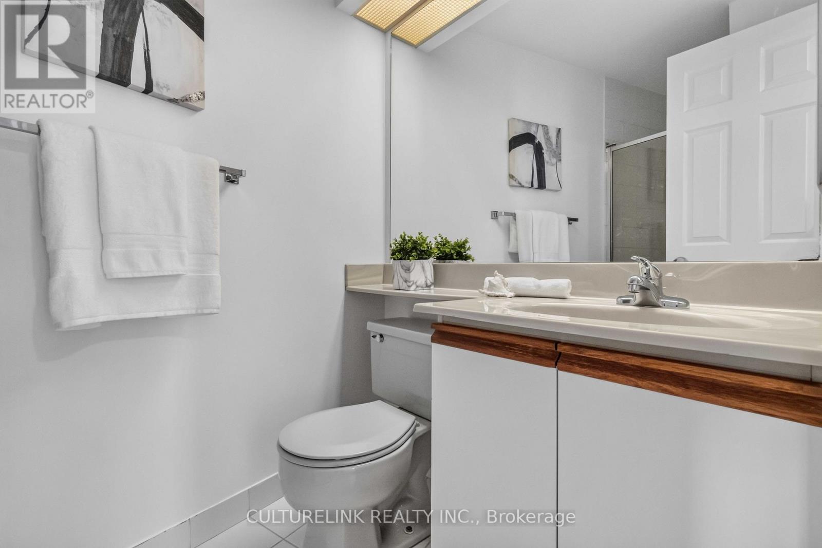 807 - 99 Harbour Square, Toronto, Ontario  M5J 2H2 - Photo 10 - C13531660