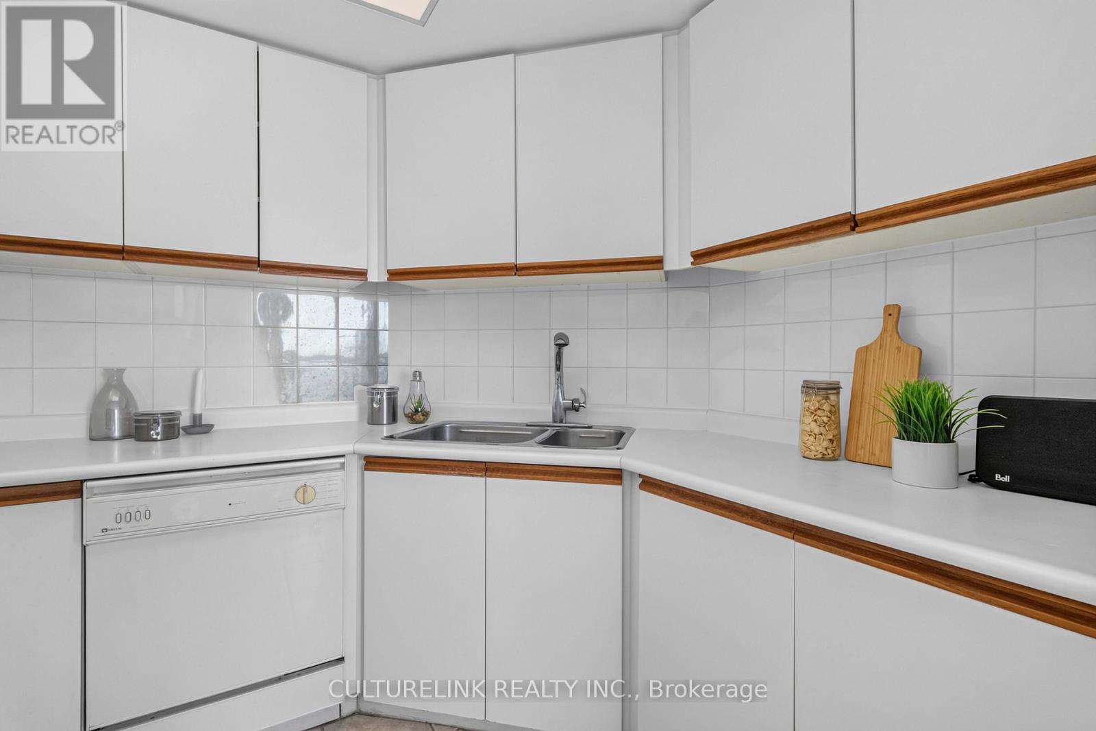 807 - 99 Harbour Square, Toronto, Ontario  M5J 2H2 - Photo 11 - C13531660