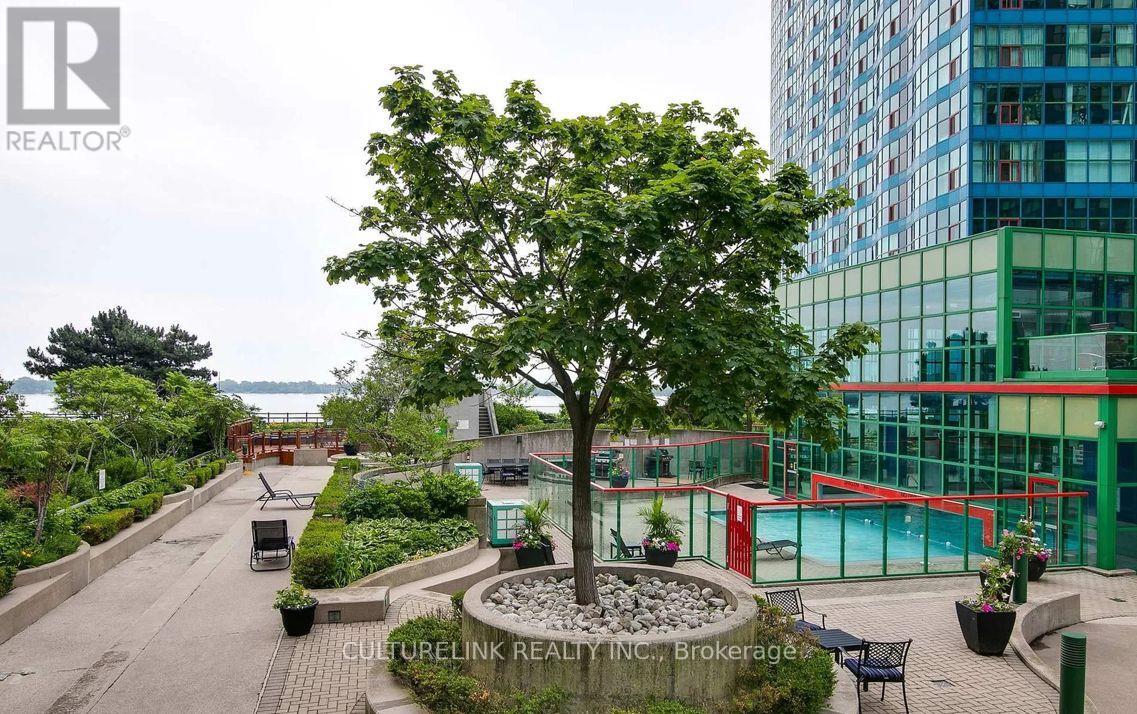 807 - 99 Harbour Square, Toronto, Ontario  M5J 2H2 - Photo 22 - C13531660