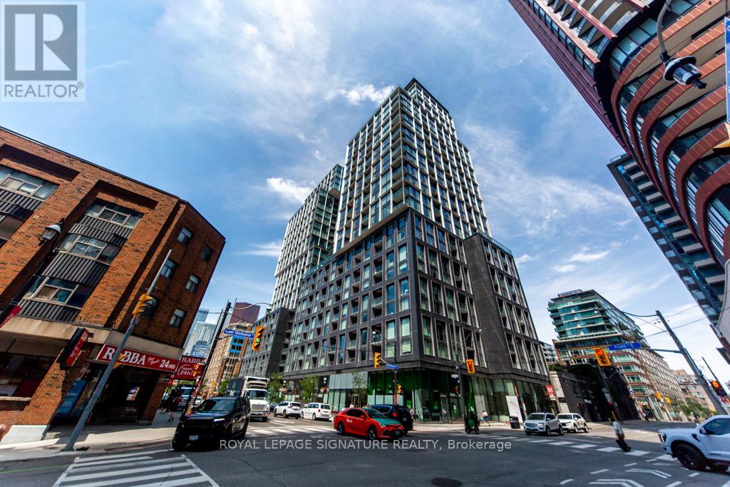 1019 - 158 Front Street E, Toronto, Ontario  M5A 0K9 - Photo 1 - C13531704
