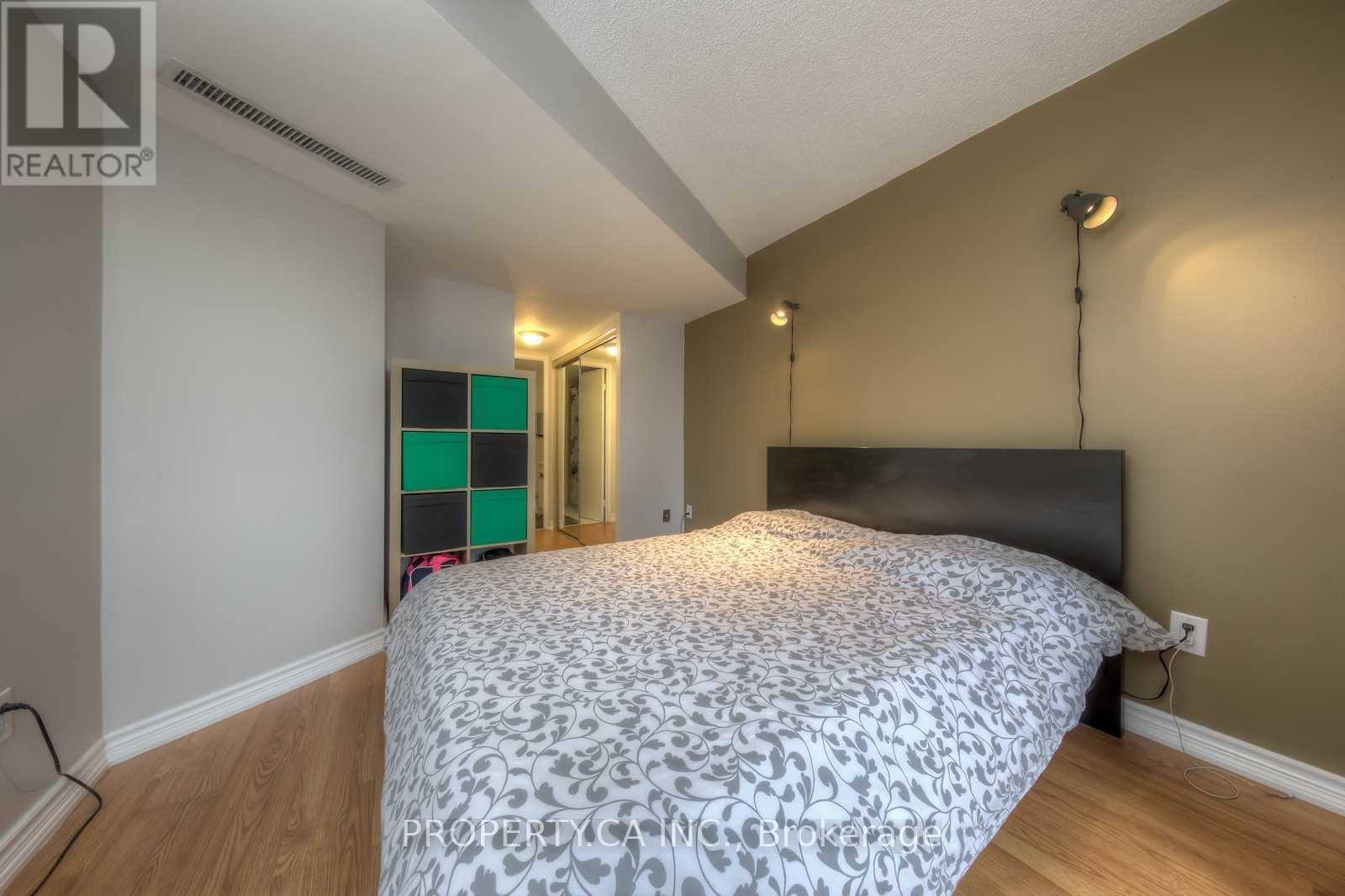 2107 - 1001 Bay Street, Toronto, Ontario  M5S 3A6 - Photo 10 - C13531754
