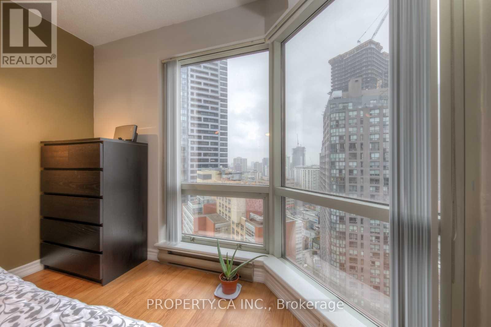 2107 - 1001 Bay Street, Toronto, Ontario  M5S 3A6 - Photo 9 - C13531754