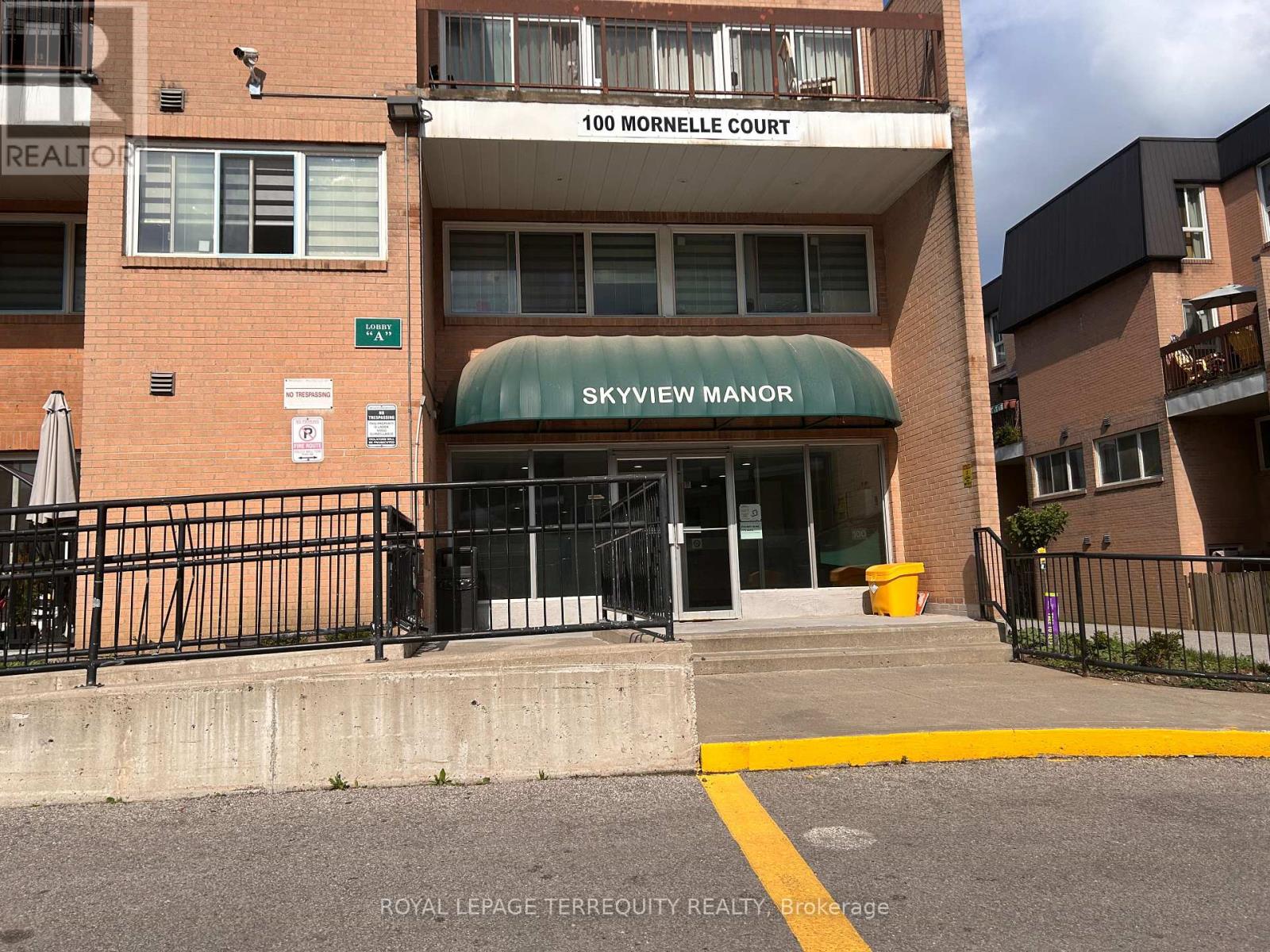 1070 - 100 MORNELLE COURT, Toronto (Morningside)