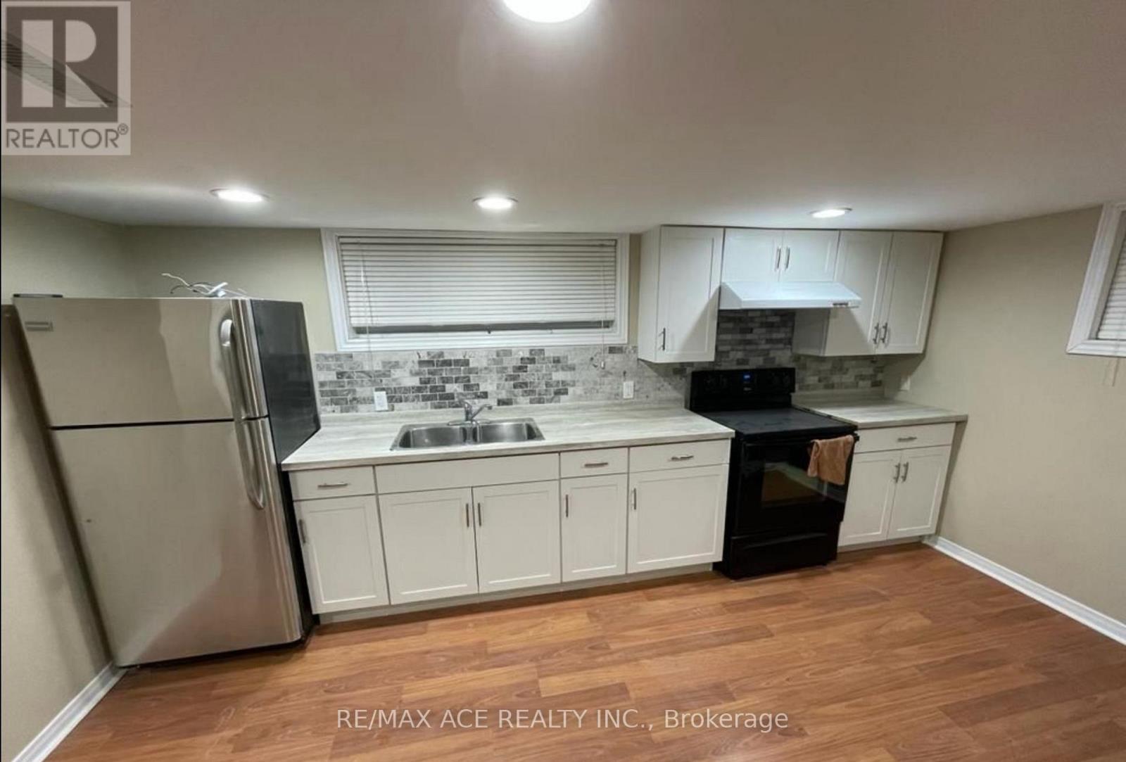 Bsmt - 46 Mossbank Drive, Toronto, Ontario  M1G 2C3 - Photo 2 - E13531806