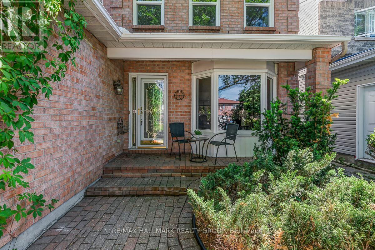 126 Dossetter Way, Ottawa, Ontario K1G 4S5 - Photo 2 - X13531656