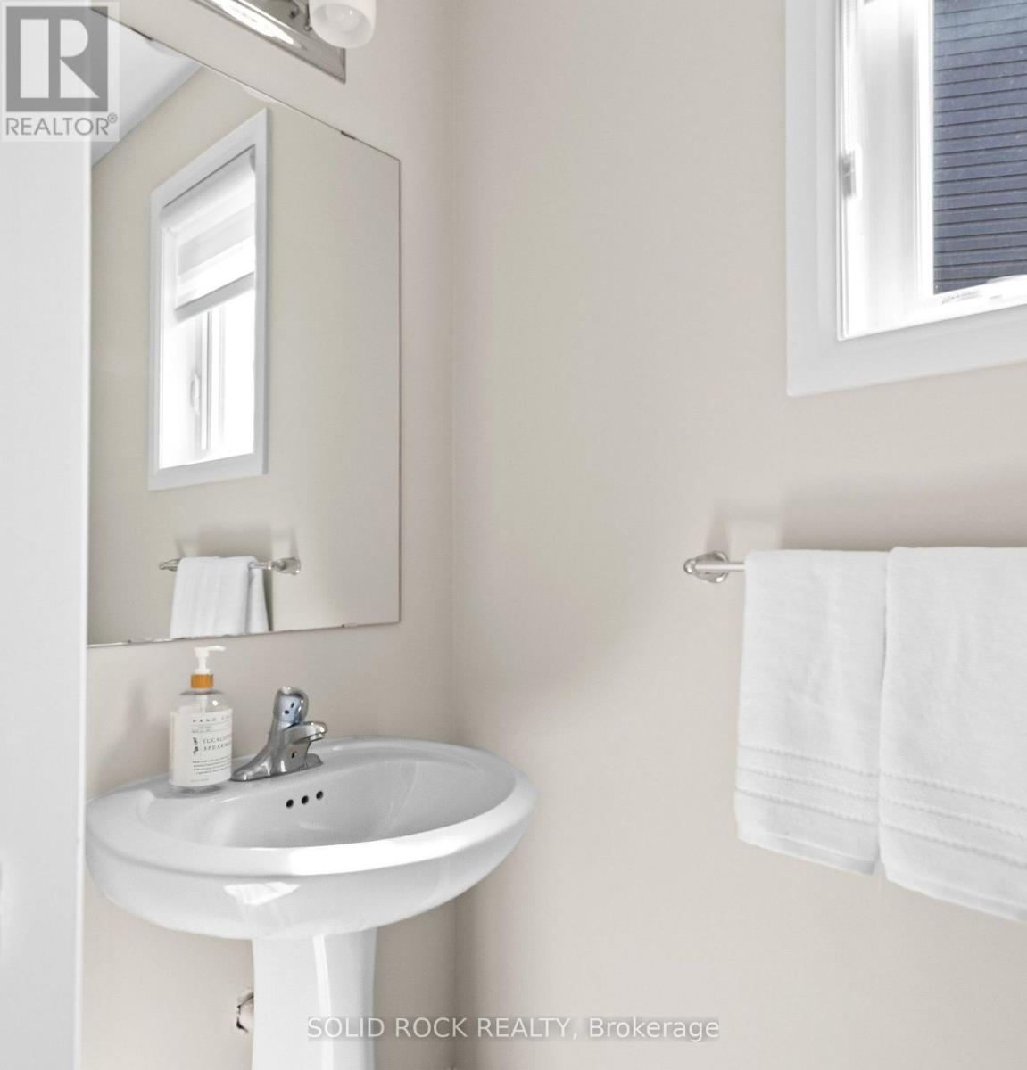 335 Grackle Street, Ottawa, Ontario  K1X 0G6 - Photo 5 - X13531688