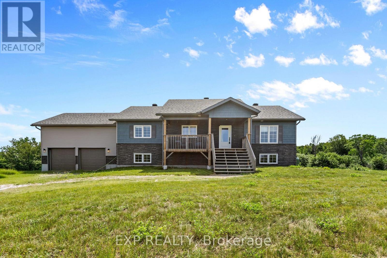 4153 ROGER STEVENS DRIVE, Montague, Ontario