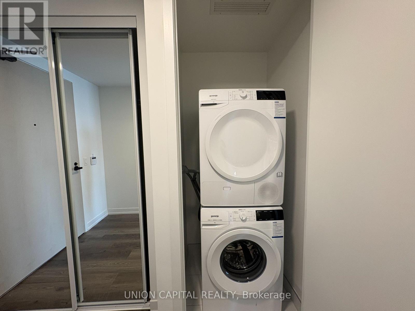 1111 - 195 Commerce Street, Vaughan, Ontario  L4K 0P9 - Photo 3 - N13531690