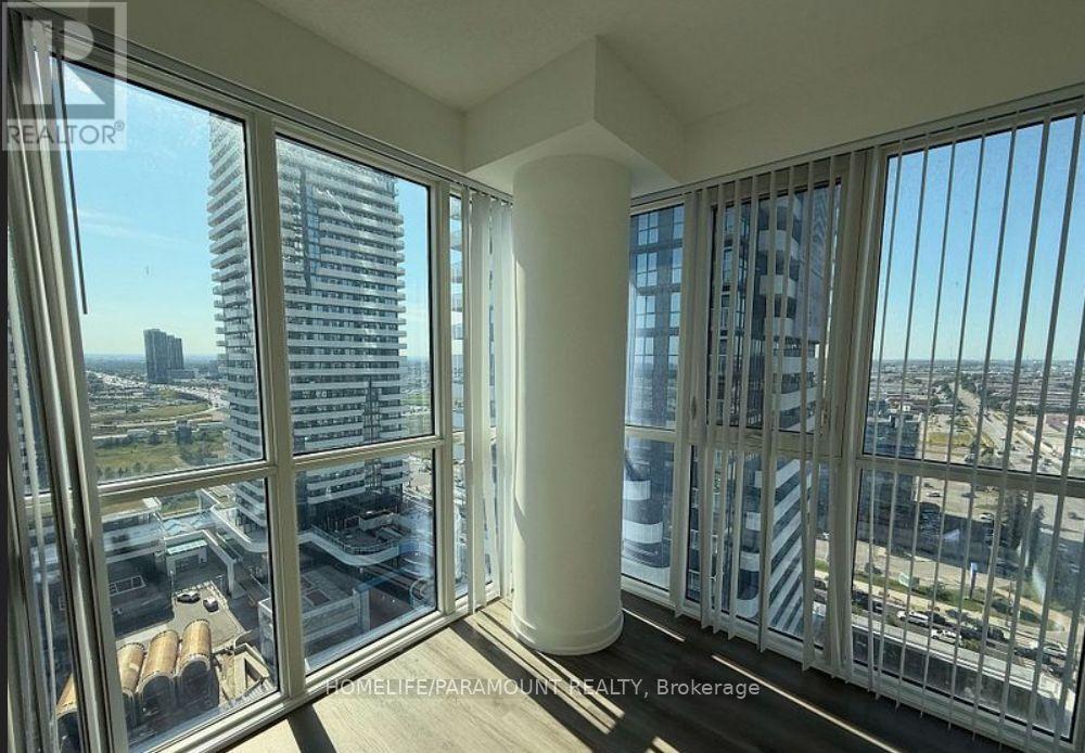 1705 - 28 Interchange Way, Vaughan, Ontario  L4K 0P8 - Photo 2 - N13531788