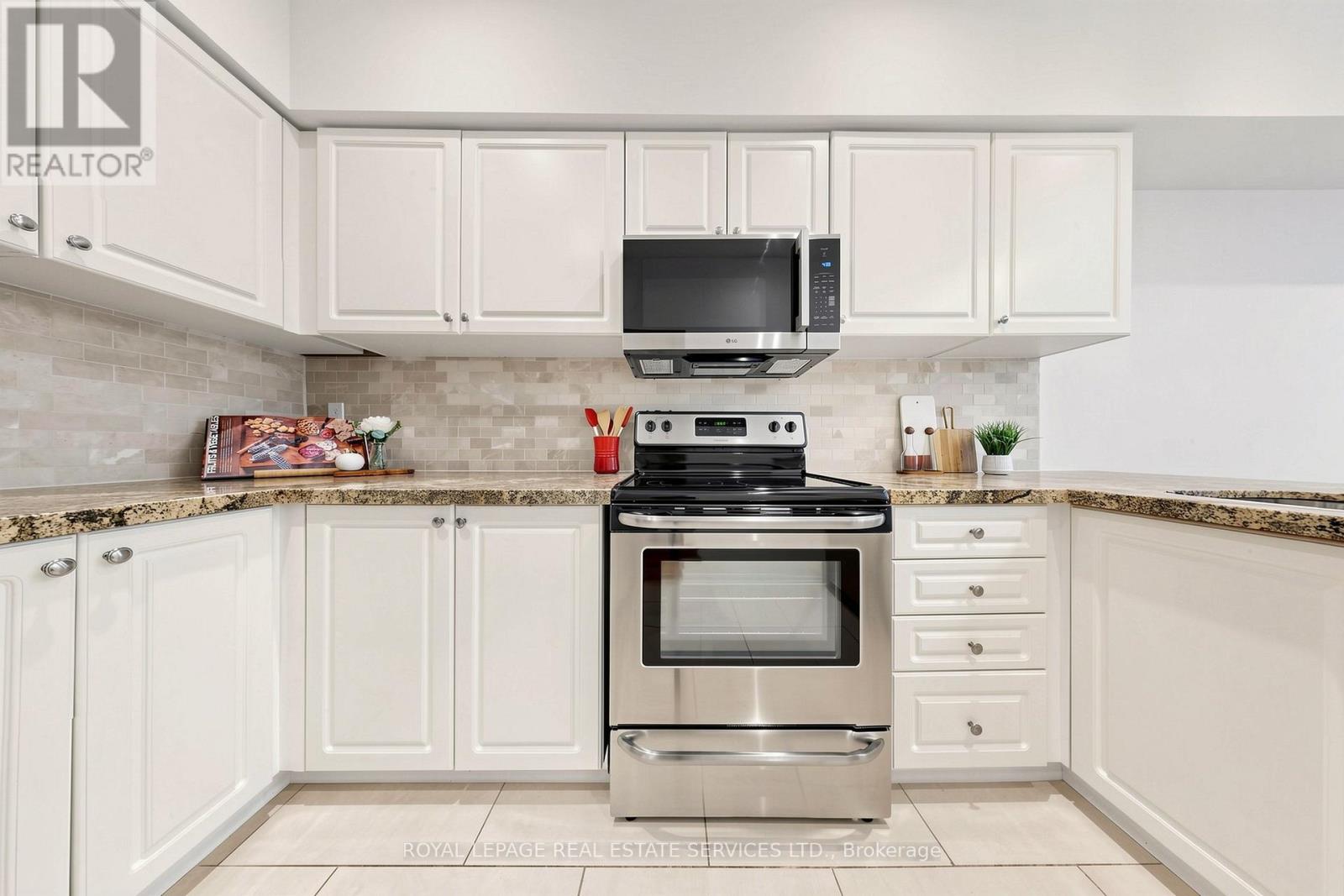 238 - 23 Observatory Lane, Richmond Hill, Ontario  L4C 0M7 - Photo 7 - N13531808