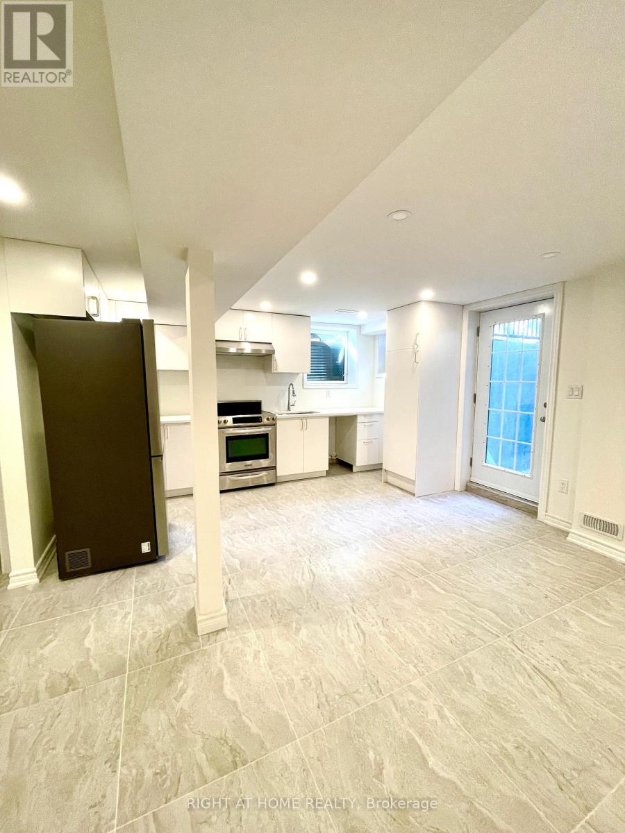 Basement - 106 Vivians Crescent, Brampton, Ontario  L6Y 4V4 - Photo 4 - W13531692