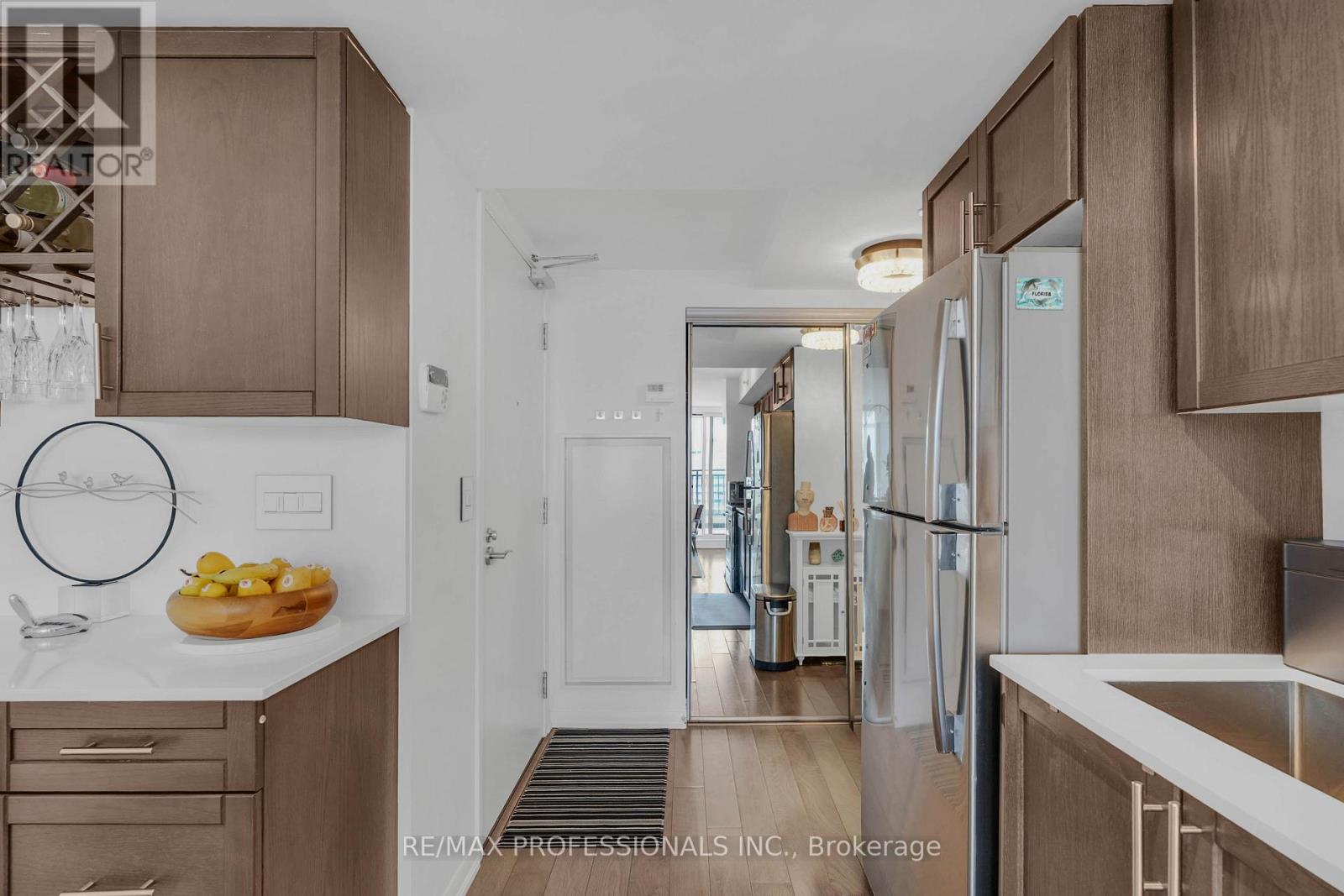 727 - 3091 Dufferin Street, Toronto, Ontario  M6A 2S7 - Photo 3 - W13531722