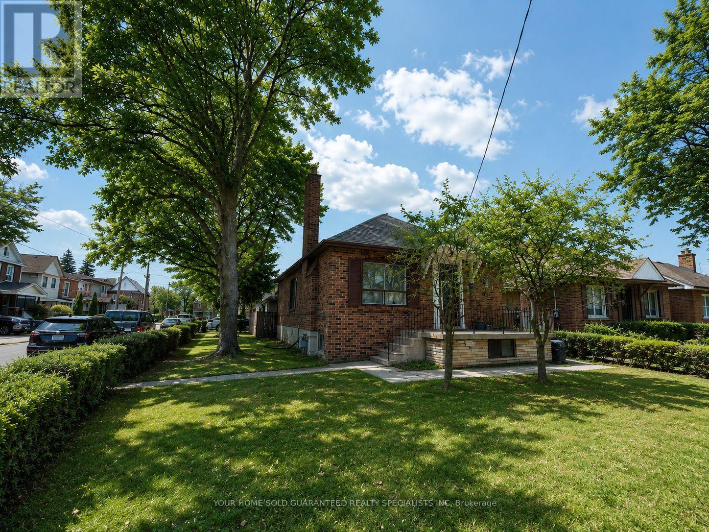 Bsmt - 81 Rockcliffe Boulevard, Toronto, Ontario  M6N 4R6 - Photo 1 - W13531724