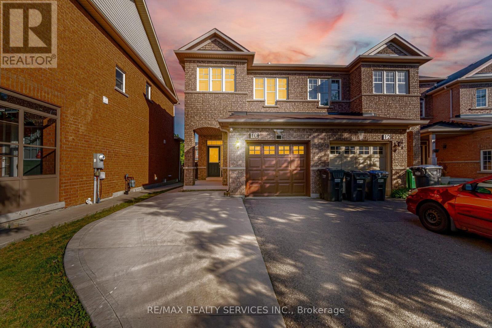 10 Deepcoral Court, Brampton, Ontario  L6V 4P7 - Photo 1 - W13531824