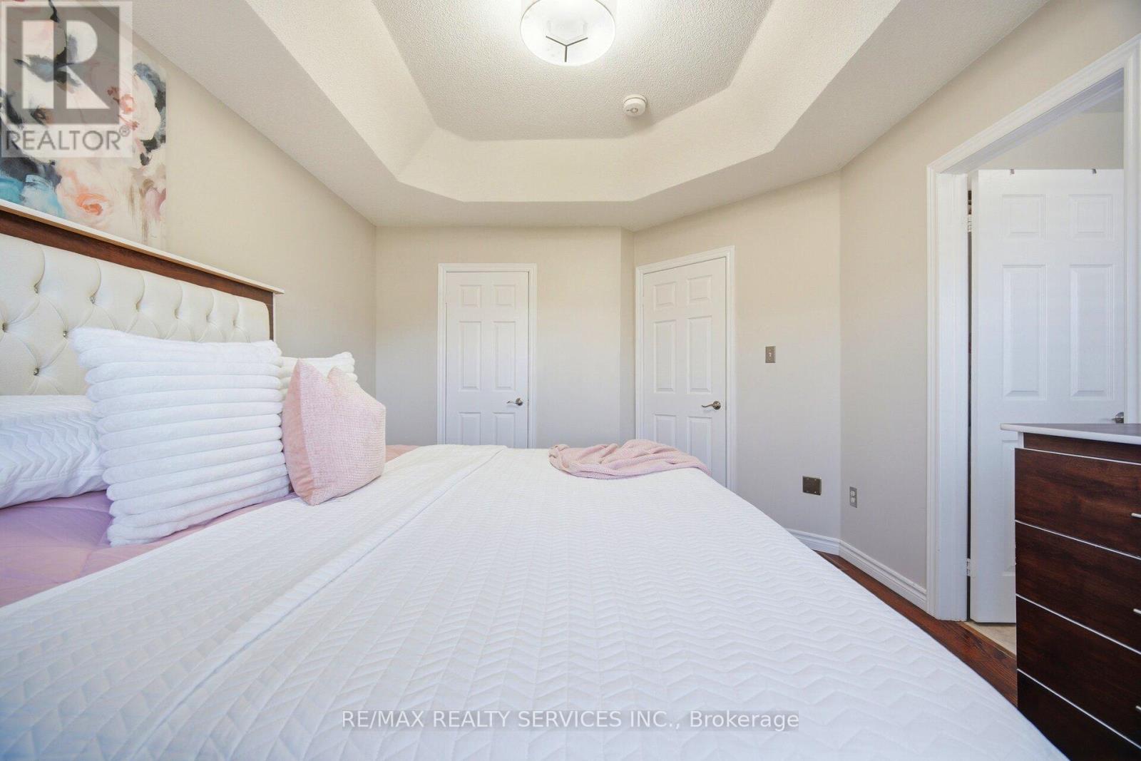 10 Deepcoral Court, Brampton, Ontario  L6V 4P7 - Photo 21 - W13531824