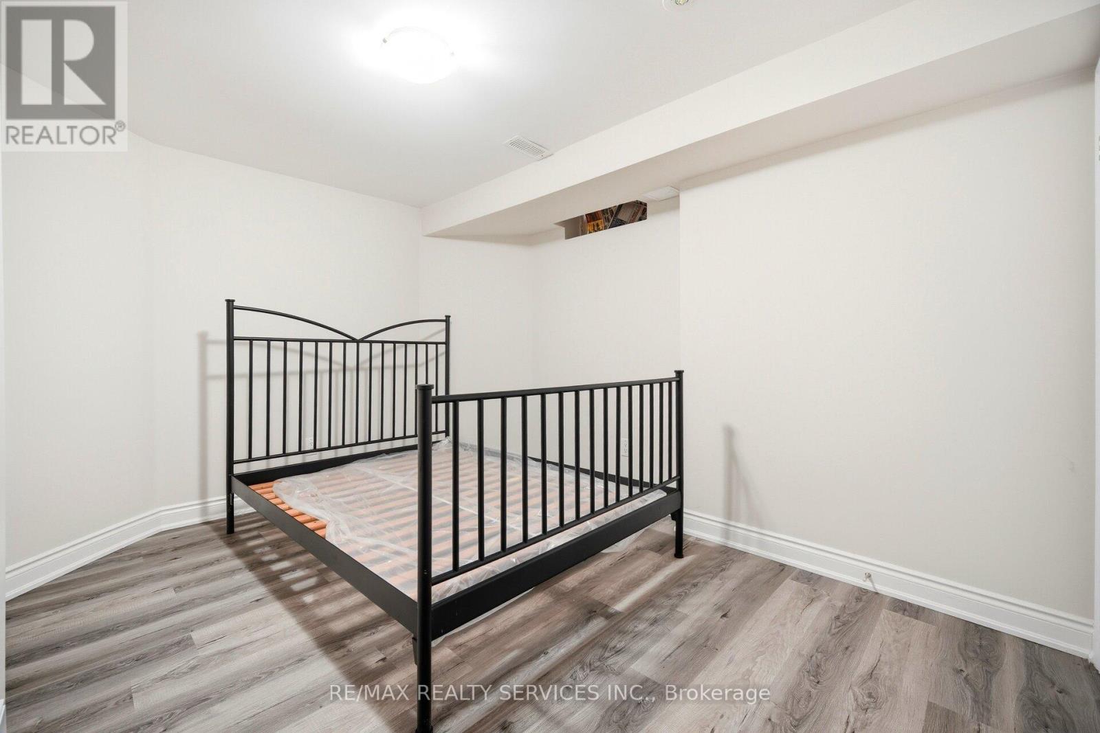 10 Deepcoral Court, Brampton, Ontario  L6V 4P7 - Photo 41 - W13531824