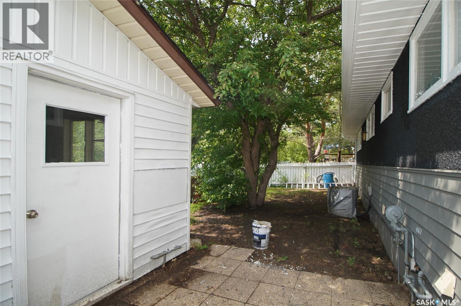 61 Bannister Avenue, Regina, Saskatchewan  S4R 5K8 - Photo 30 - SK041266