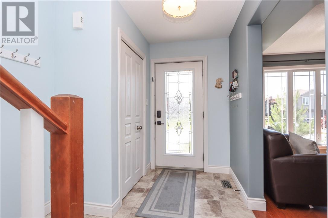 18 Silverberry, Lively, Ontario  P3Y 1R1 - Photo 4 - 2129048