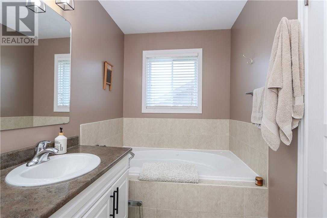 18 Silverberry, Lively, Ontario  P3Y 1R1 - Photo 42 - 2129048