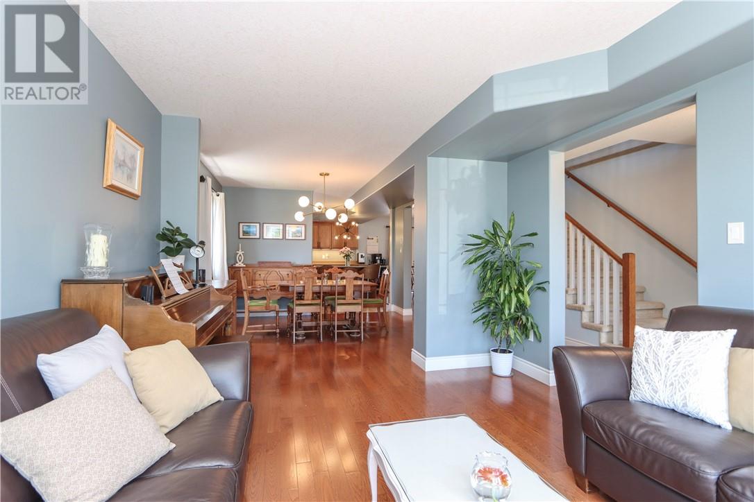 18 Silverberry, Lively, Ontario  P3Y 1R1 - Photo 8 - 2129048