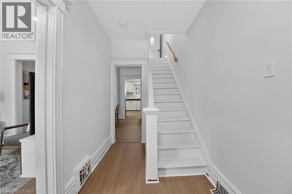 39 Beechwood Avenue, Hamilton, Ontario  L8L 2S5 - Photo 19 - 40845935