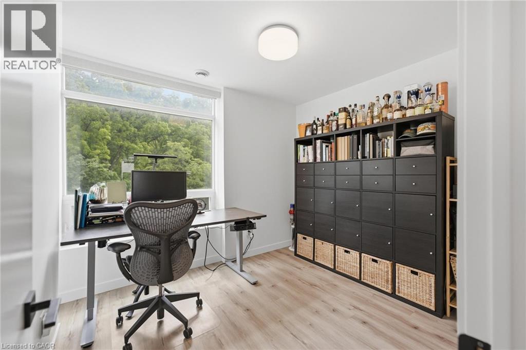 455 Charlton Avenue E Unit# 403, Hamilton, Ontario  L8N 0B2 - Photo 14 - 40845710