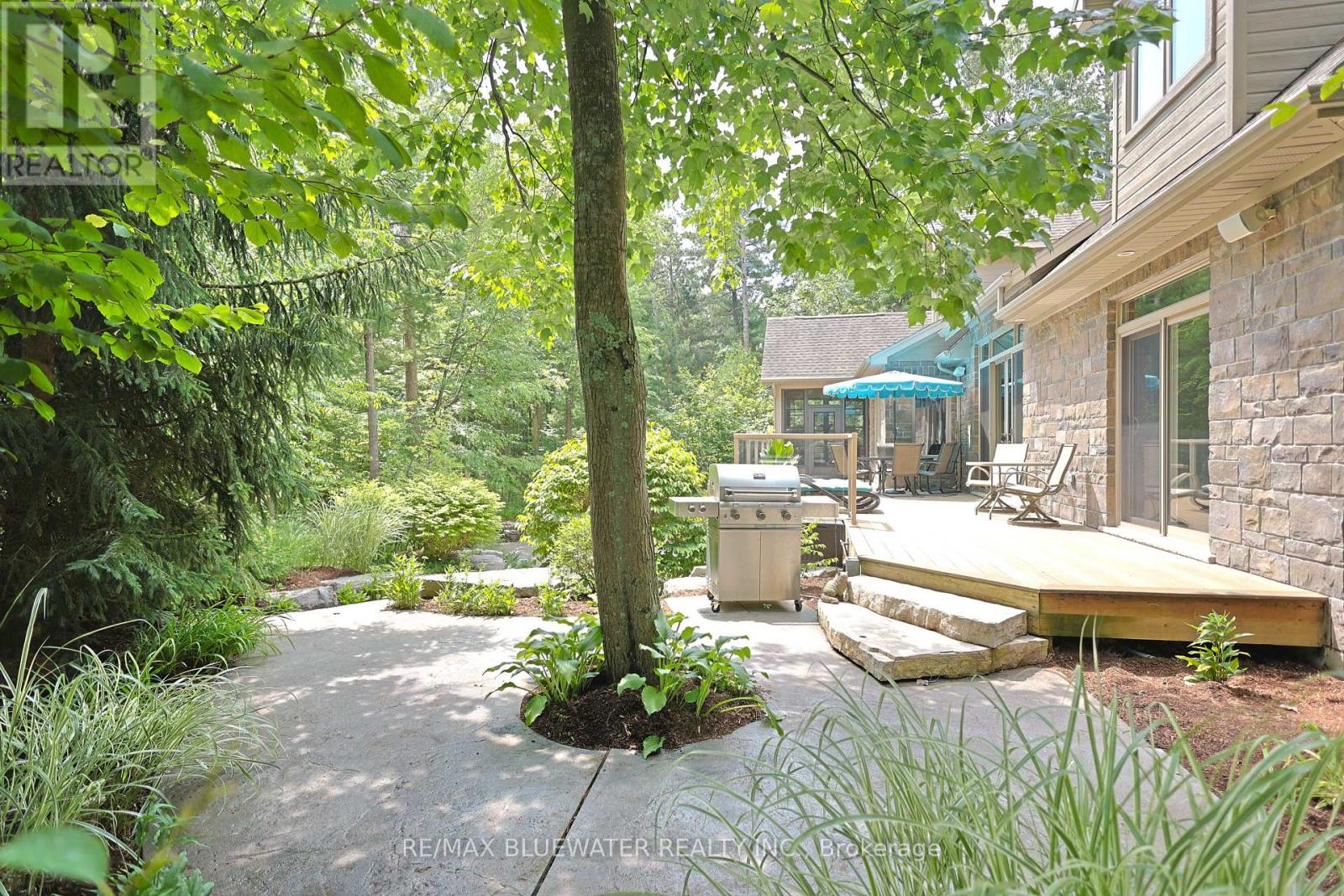 9956 Pinetree Crescent, Lambton Shores, Ontario  N0M 1T0 - Photo 42 - X13531928